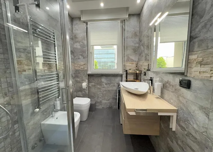 10 Minutes From Fiera With Large Terrace 아파트