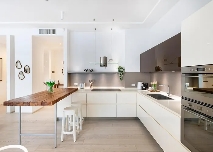 Easylife - - Poerio 31 - Porta Venezia *