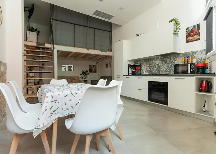 Guesthost - Affori Cozy Flat Milan
