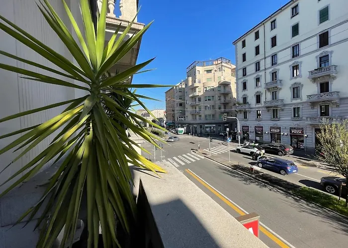 Apartmán New One-bedroom With Terrace In The Nolo Area, Metro 1 Rovereto Stop