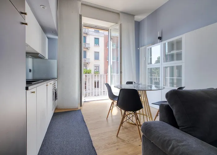 Apartment Just Urban Stays - Chic & Stylish Apt In City Center - 1 Min M2 Metro Milan