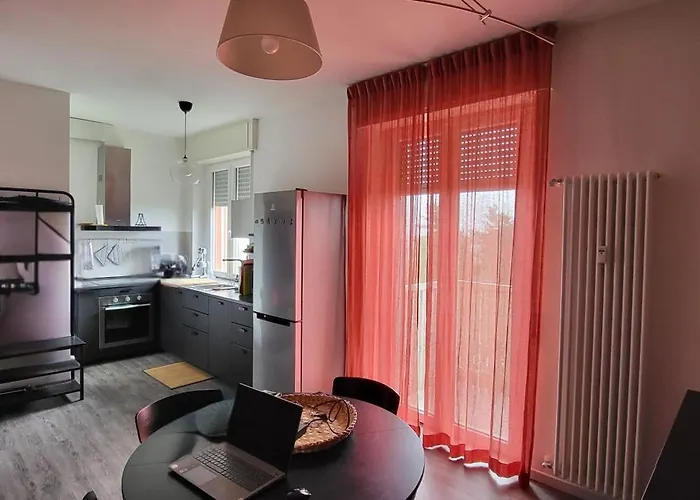 Grazioso Zona Mecenate - S.giulia Apartment