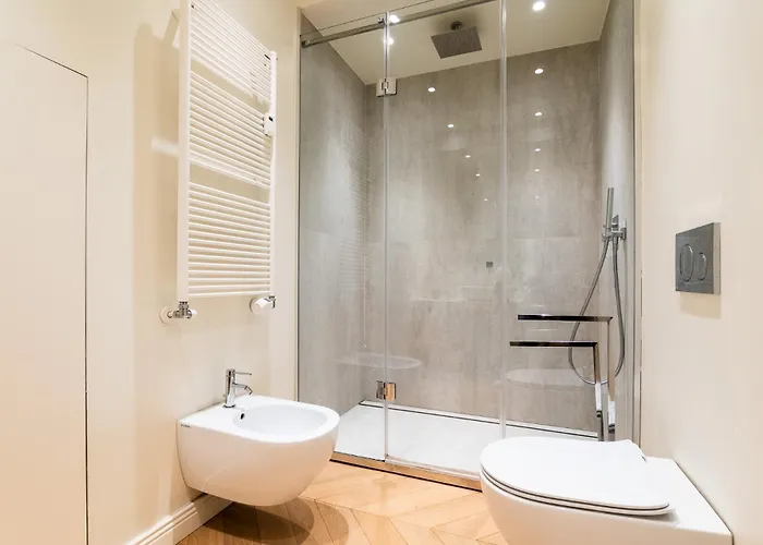 Elegant Duplex With Modern Design In Apartman *