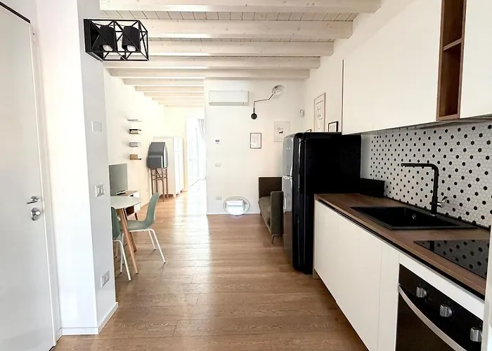 Nordic Nest Navigli, Bocconi&olympic Village * Milano
