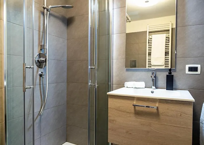 One-bedroom Unit G With Park View Appartamento