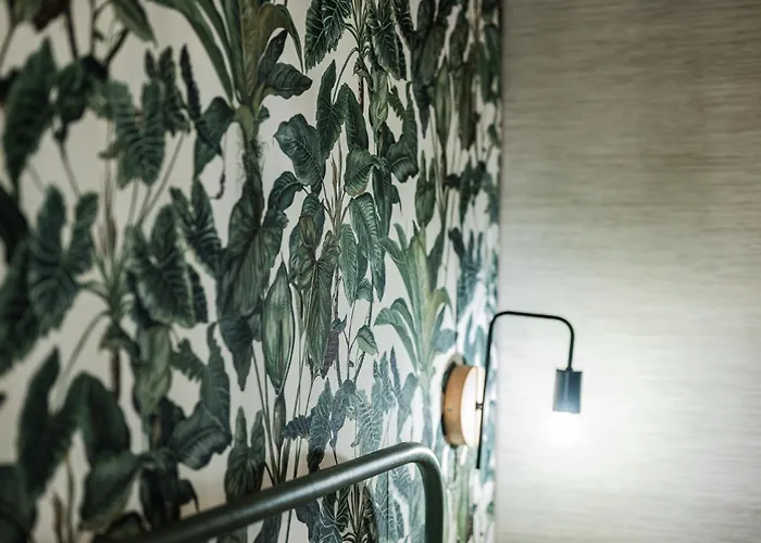 The Leaf - Arco Della Pace * Milaan