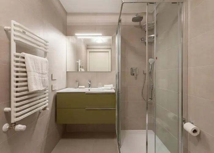 Luxury With Gym Near Citylife Metro Portello *