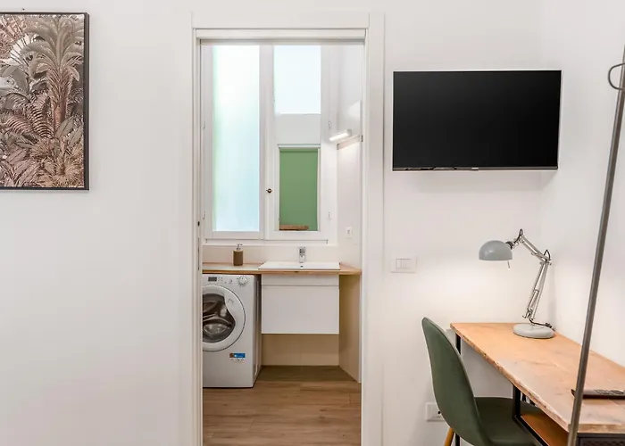 Entire With Patio In The Isola Area Apartament Mediolan