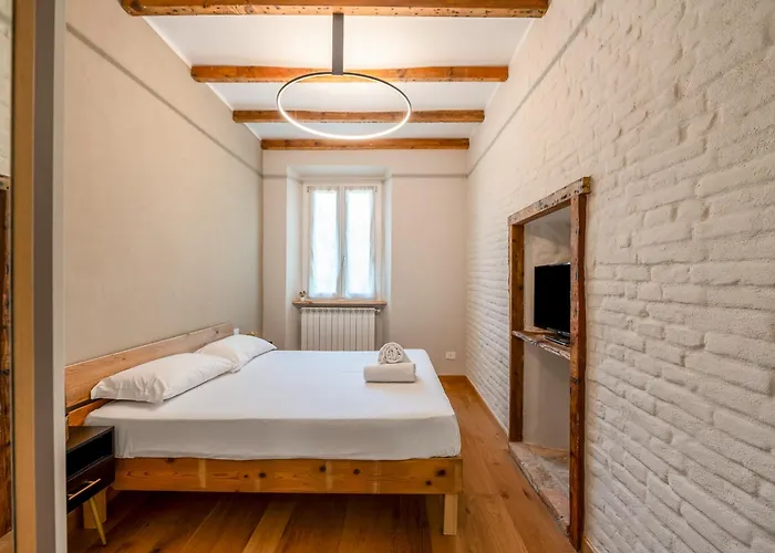 Modern Flat Near Skyline Milão