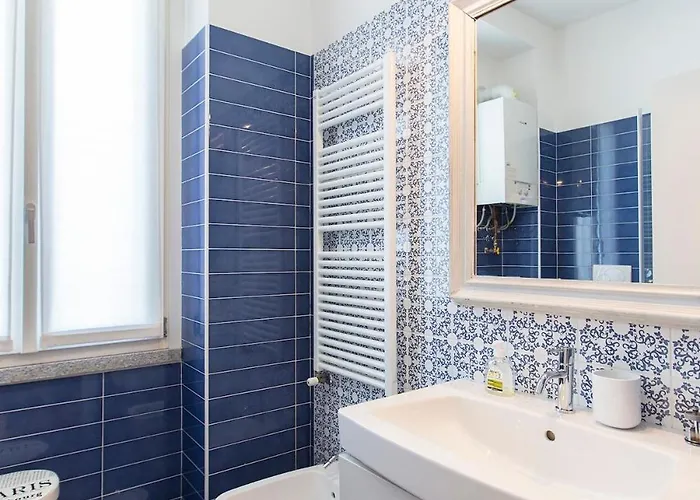 Luminoso Trilocale Centro Navigli Tortona A Lägenhet