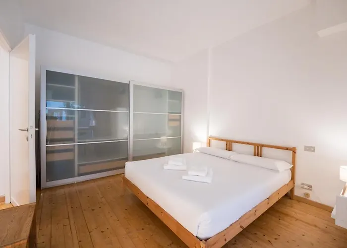 Apartamento Free Parking, 2 Min To Metro, 8 Min To Rho Fair Milán