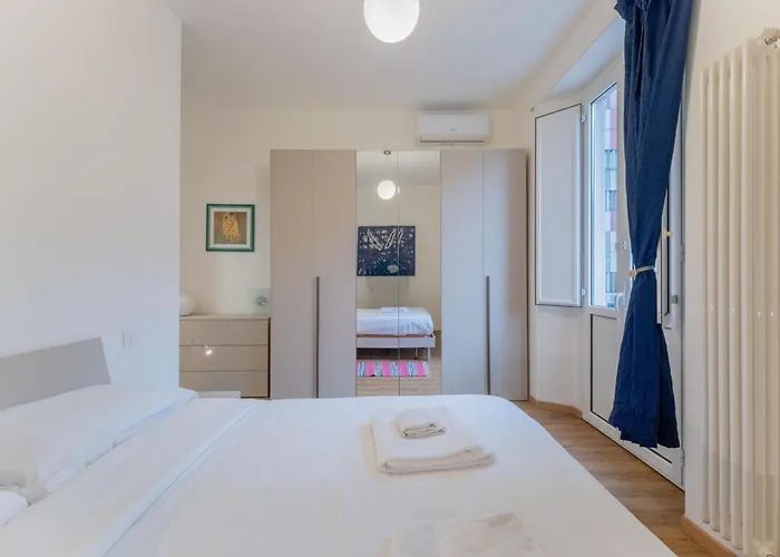 Апартаменты Chic Retreat - New Bright