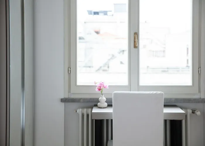 Garibaldi Apt-milan Moscova District-cozy&central * ميلان