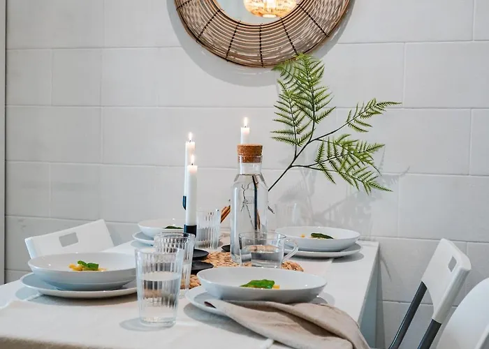 The Leaf - Arco Della Pace