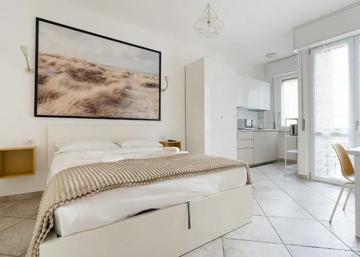 Apartament Guesthost - Comfy Near Pasteur M1 Mediolan