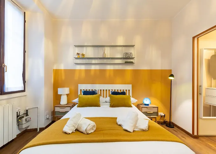 Apartamento Isola Design - 15min To Duomo, Station Milão