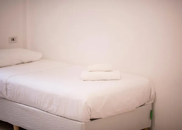 Niguarda Urban Lägenhet *