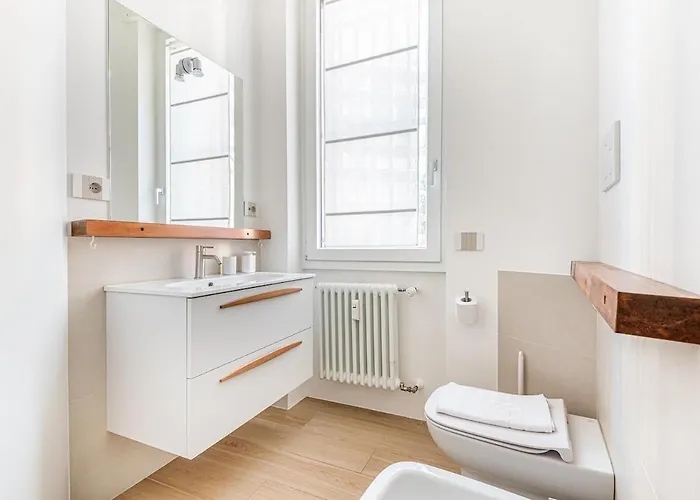 Apartament Romantic Darsena Centre Of Town Duomo 1 Kmair Conditioning