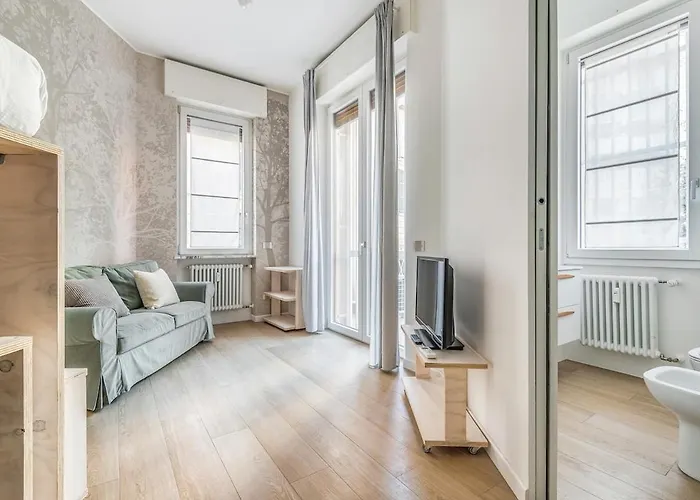 Apartament Romantic Darsena Centre Of Town Duomo 1 Kmair Conditioning *