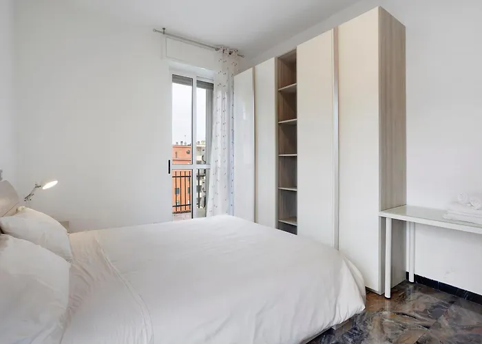 Appartement Quadrilocale Luminoso Con Balcone Milan