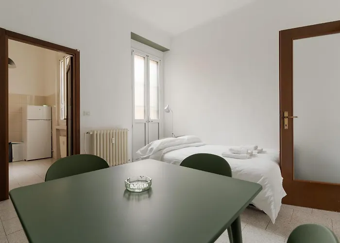 Guesthost - Morazzone Bright And Cozy Design Flat Appartamento Milano