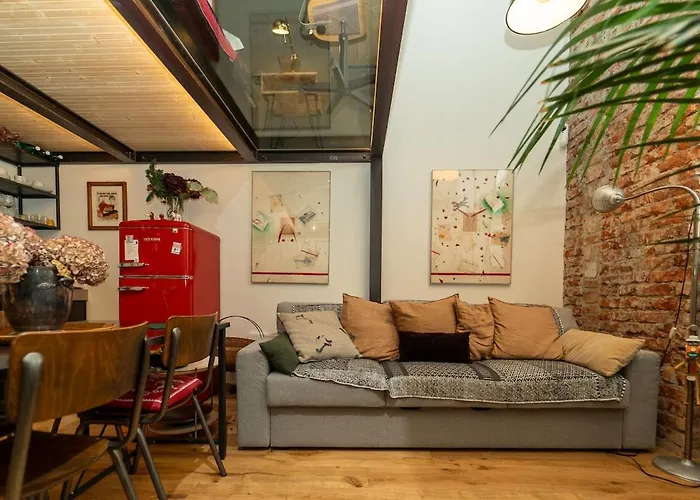 Urban-ethnic Con Ac, Wifi E Smart Tv *