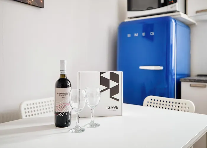 Elegant - Lorenteggio ميلان