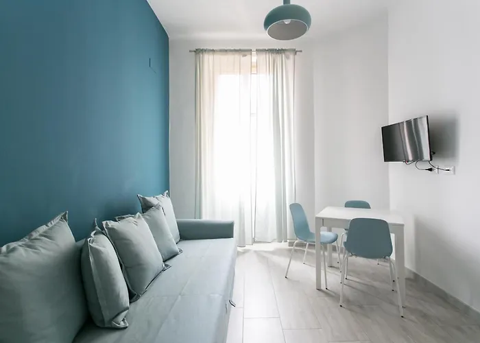 Italianflat - Blue In The Sky * Milan