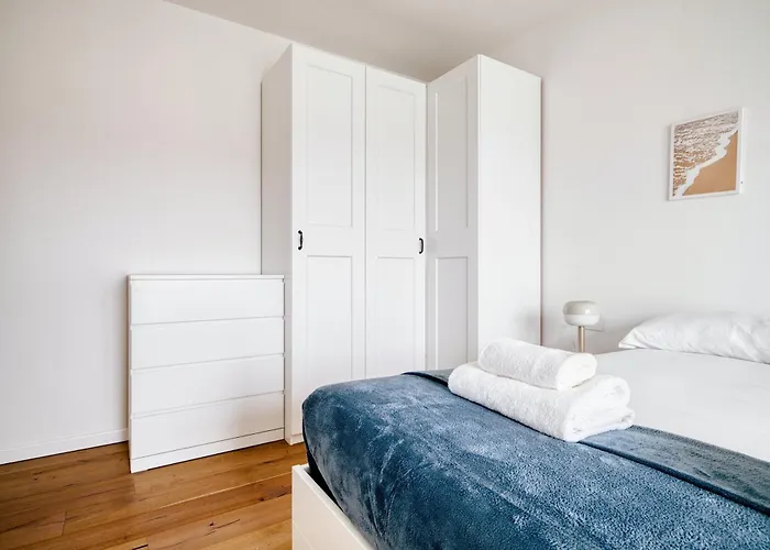 Just Urban - Bright 2br With Terrace 10 Min M4 To Duomo *