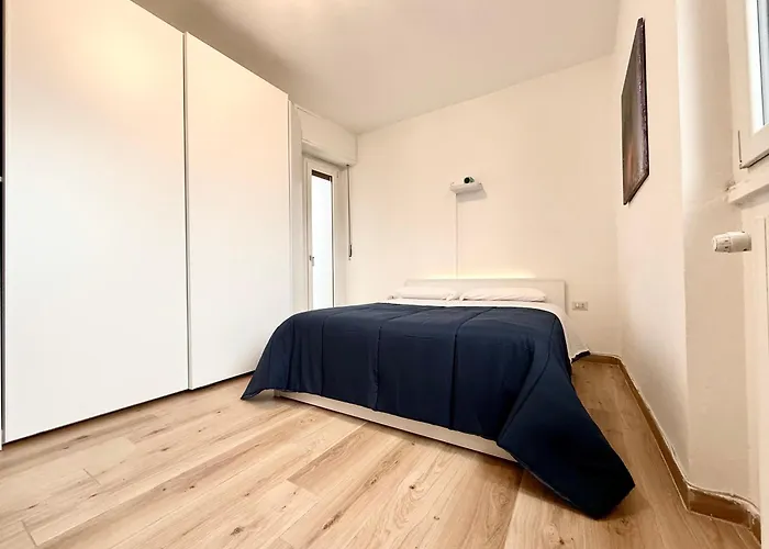 Art - Free Parking Lägenhet