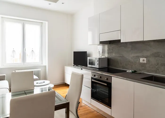 Youhosty - Falcone 7 Apartman *