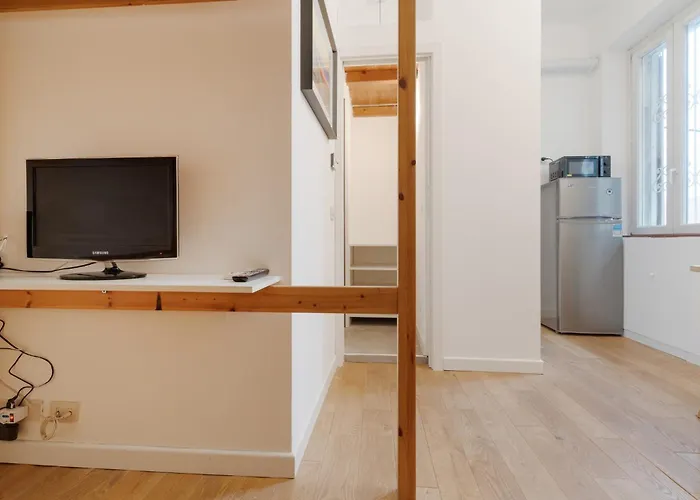 Guesthost - Corvetto Comfy *