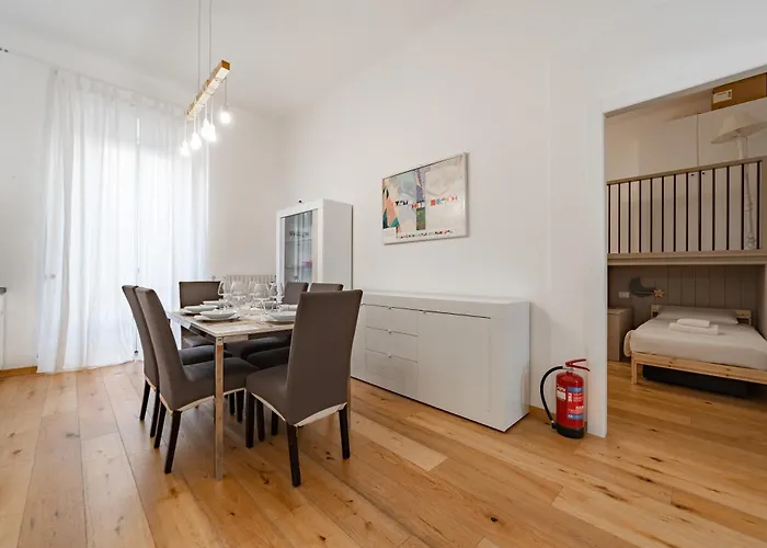 5 Walk From Porta Venezia Station, With 2 Bedrooms Milan