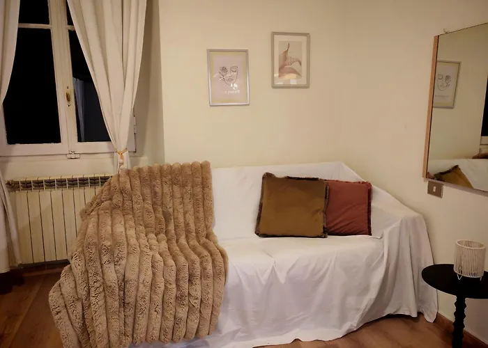 アパート Sanzio Loft 4bed Wifi 6 Fermate Dal Duomo ミラノ