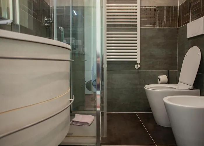 Design And Wellness With Pool And Gym Milan