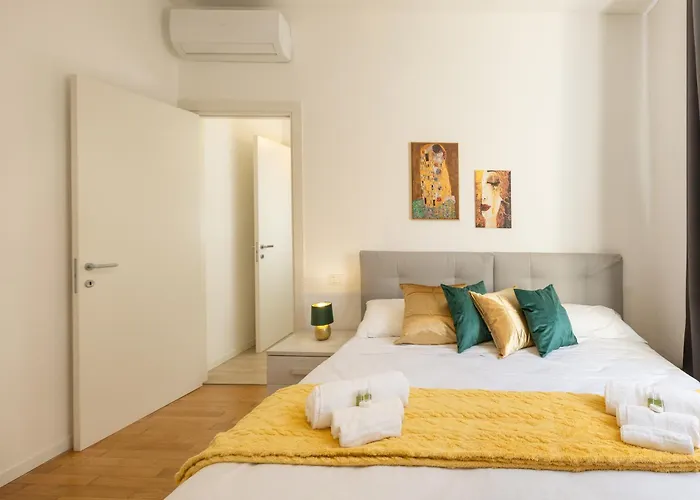 Artstay - Near Metro, Train Station, Isola