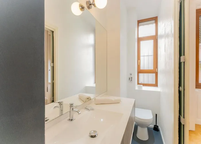 Velvet & Marble - Stylish Luxury Center