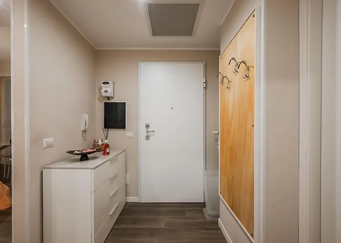 Modern Three Near The Metro Ac - Wifi *