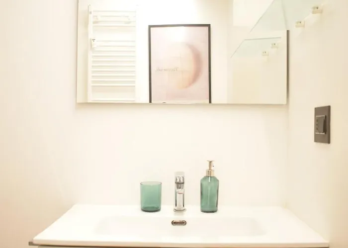 Bilocale Comfort & Cozy A 1 Min Dalla Metro X Duomo 公寓