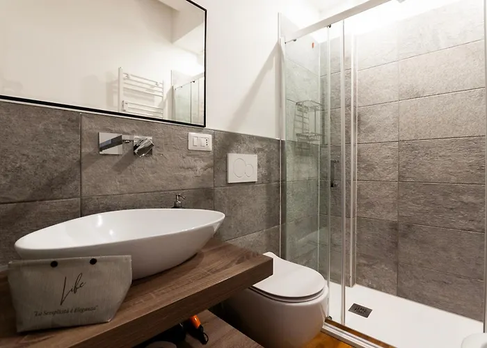 Youhosty - Falcone 7 Apartman