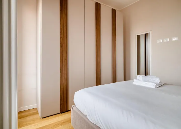 Modern - Bovisa District Apartment