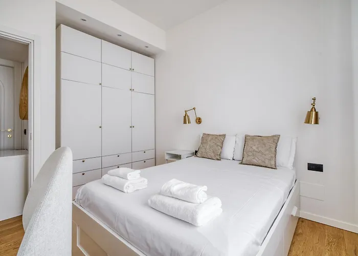 Just Urban Stays - Chic & Stylish Apt In City Center - 1 Min M2 Metro *