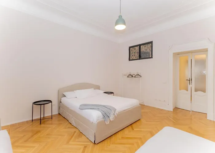 Velvet & Marble - Stylish Luxury Center 公寓