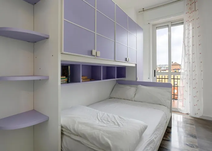 Appartement Quadrilocale Luminoso Con Balcone Milan