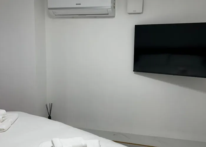 G Luxury Platinium&gold Red Metroline To Duomo *