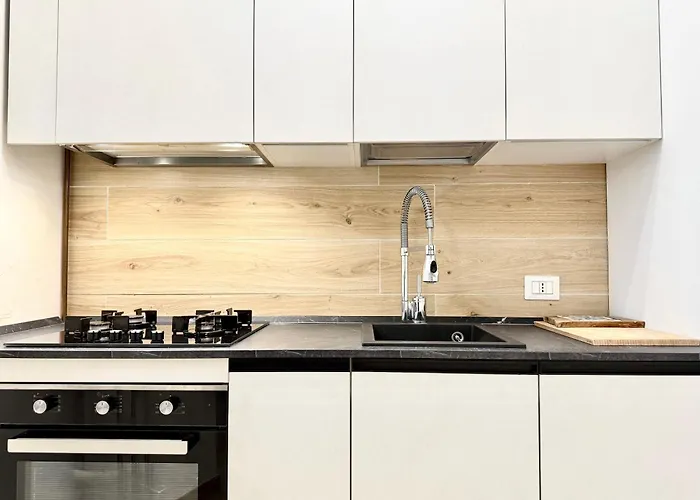 Art - Free Parking *