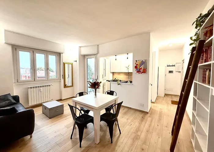 Art - Free Parking Lägenhet