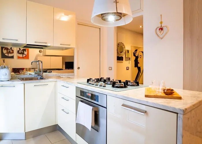 Apartment Porta Romana Executive - Fast Wifi Metro Milan