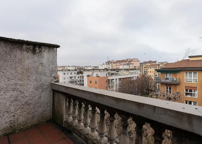 Lambrate - Corti - Bilocale Con Ampio Balcone Апартаменты