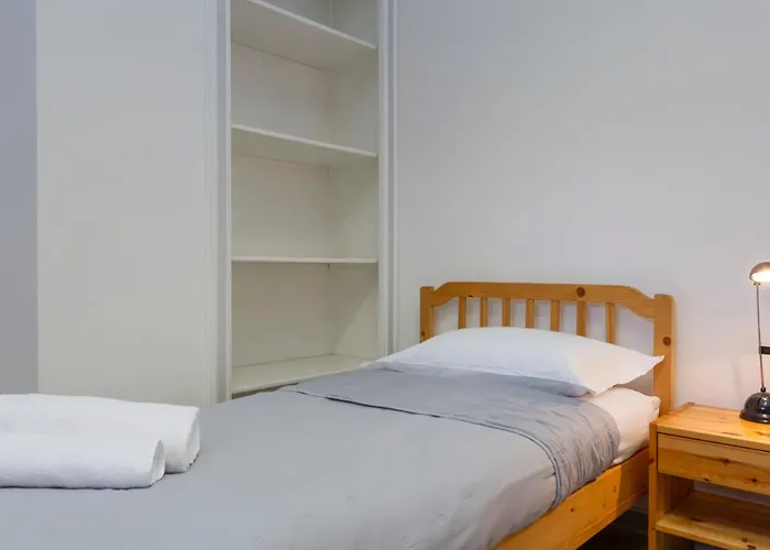 Comfortable And Quiet Near M4 Metro 아파트 밀라노